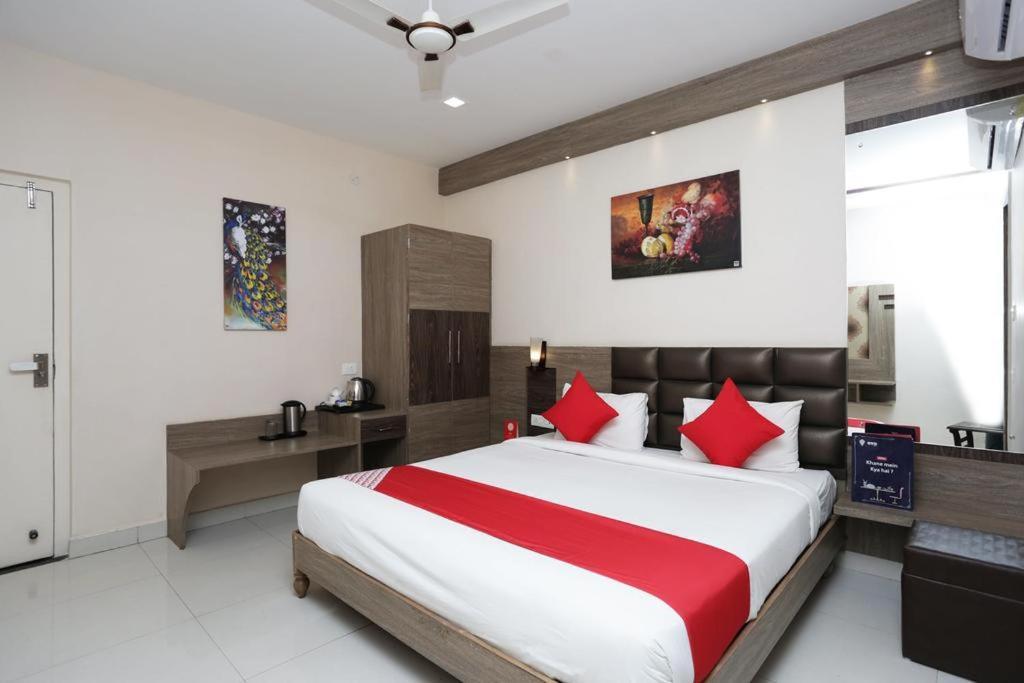 Hotel Rajmohan Palace Gwalior Exterior photo